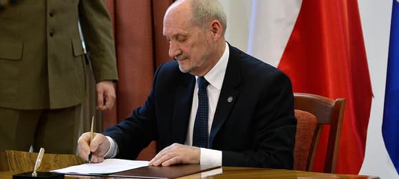 Prokuratura skierowała do sądu akt oskarżenia ws Antoniego Macierewicza