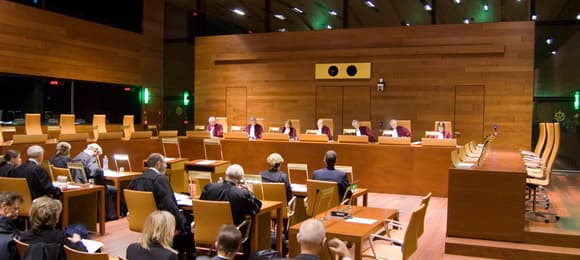 TSUE: Składy z neosędziami w Sądzie Najwyższym nie spełniają standardów niezawisłości