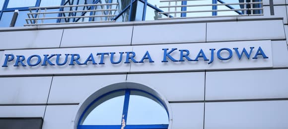15.01.2024 Warszawa , ul. Postepu 3 , Prokuratura Krajowa . Dzis prace mial rozpoczac Jacek Bilewicz jako pelniacy obowiazki Prokurator Krajowy . W piatek wieczorem zastepca Prokuratora Generalnego Robert Hernand wydal zarzadzenie, w sprawie wejscia do budynku . Wg zarzadzenia na teren budynku bez zgody zastepcy Prokuratora Generalnego moga sie dostac jedynie osoby , posiadajace stala karte identyfikacyjna . Inne osoby potrzebuja pisemnej zgody Hernanda .Fot. Maciek Jazwiecki / Agencja Wyborcza.pl