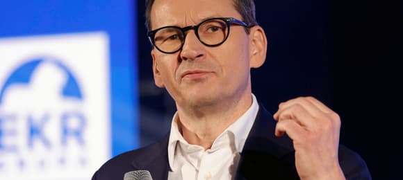 Popiera, ale się nie zaciąga. Przygody Mateusza Morawieckiego z tzw. kompromisem aborcyjnym