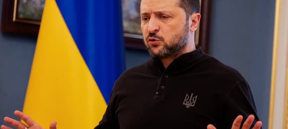 Zełenski: „Nikt nie będzie mówił, jakich bohaterów szanować”