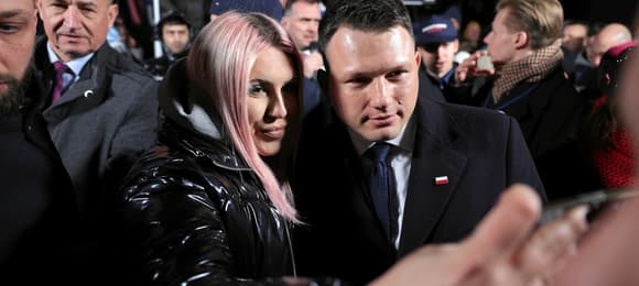 23.02.2025 Przeworsk . Kandydat na urzad Prezydenta RP , posel Konfederacji Slawomir Mentzen podczas spotkania z mieszkancami .Fot. Patryk Ogorzalek / Agencja Wyborcza.pl