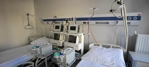 08.11.2022 Czerwona Gora , Wojewodzki Szpital Specjalistyczny im. Sw. Rafala . Otwarcie Oddzialu III Chorob Pluc . N/z Sala NNW .Fot. Pawel Malecki / Agencja Wyborcza.pl