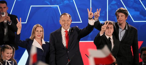 01.06.2025 Warszawa , Praga Polnoc , ul Otwocka 8 , Mala Warszawa . Wieczor Wyborczy kandydata na urzad Prezydenta RP Karola Nawrockiego .Fot. Slawomir Kaminski / Agencja Wyborcza.pl