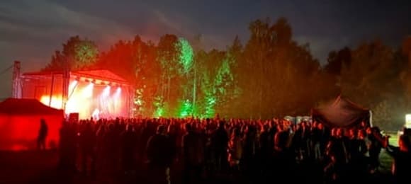 Barn+Field, czyli podlaski Woodstock. Biada tym, w których rośnie stadion [GOWORSCY]