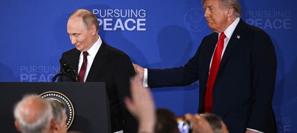 Trump chce robić interesy z Rosją. „Amerykanie nie są zainteresowani obecnością Polski przy stole”