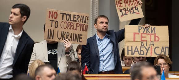 Ukraina walczy z korupcją: zawiesza ministra