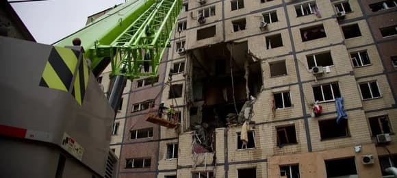 Zmasowany atak Rosjan na Ukrainę. W Dnieprze zburzony blok mieszkalny – nie mniej niż 3 ofiary