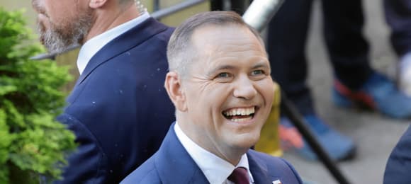 Aktywistka Strajku Kobiet Klementyna Suchanow pozywa Karola Nawrockiego