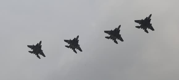 Krwawy atak na Kijów, Polska poderwała myśliwce