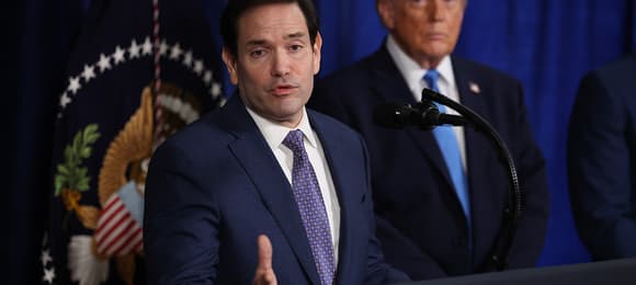 Rubio tłumaczy Trumpa. „USA planuje kupić Grenlandię, a nie ją najechać”