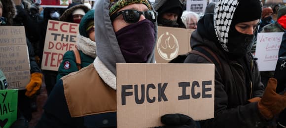 Tłumne manifestacje, zatrzymania, protest song Bruce'a Springsteena. USA protestuje przeciwko ICE