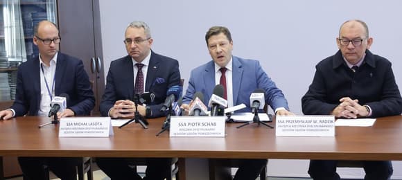 SN: Minister mógł odwołać rzeczników dyscyplinarnych Ziobry. To akt oskarżenia Schaba i zastępców