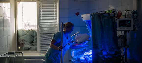 „Często jesteśmy jedyną szansą tych ludzi”. Jak Polska Misja Medyczna pomaga w Ukrainie?