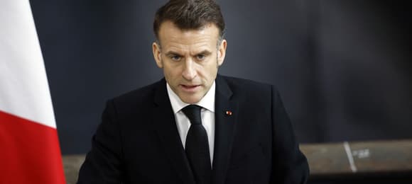 Macron planuje francuski „parasol nuklearny” nad Europą. Tusk: Polska zainteresowana