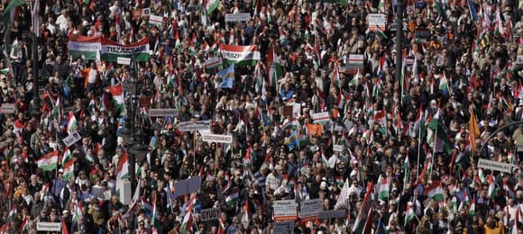 Robert Bąkiewicz na antyukraińskim marszu u Orbana