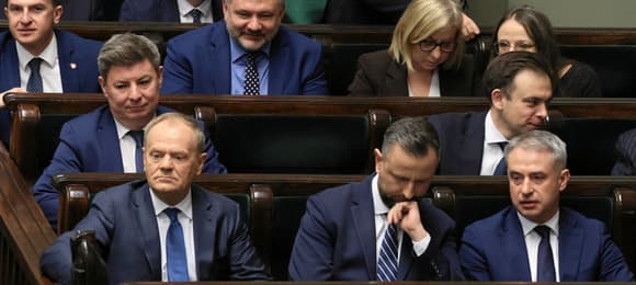 Sejm rozgrzany polityczną wojną wokół SAFE