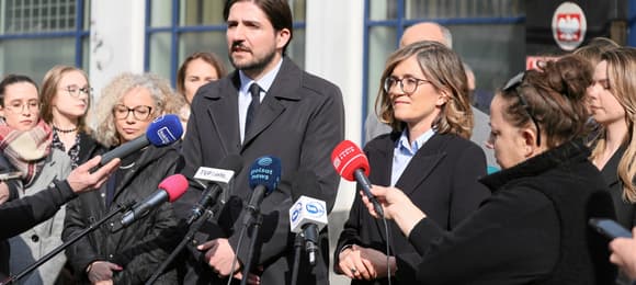 Policjant użył gazu wobec posłanki Biejat. Po 5 latach ruszył proces