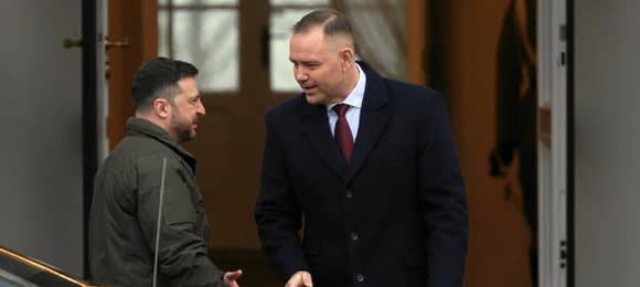 Czy Nawrocki zabierze order Zełenskiemu? Kwaśniewski: głupotą na głupotę?