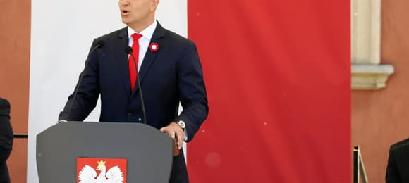 Nawrocki wants a referendum. Manipulations in the proposed question
