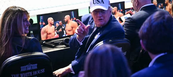 Nawrocki na kolacji Trumpa. Co nowego w sprawie amerykańskich żołnierzy?
