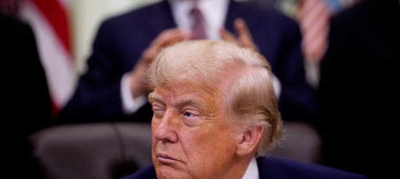 Трамп вводит огромный тариф на Канаду. На следующий день после чемпионата мира
