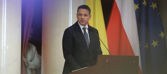 Trzaskowski ma spokój, a Tusk ból głowy? Awantura o Szpital Południowy