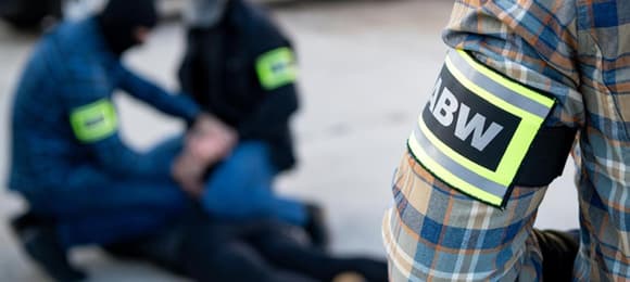 Rosja wykorzystywała ukraińskich uchodźców do akcji politycznych. Jedenastu zatrzymanych
