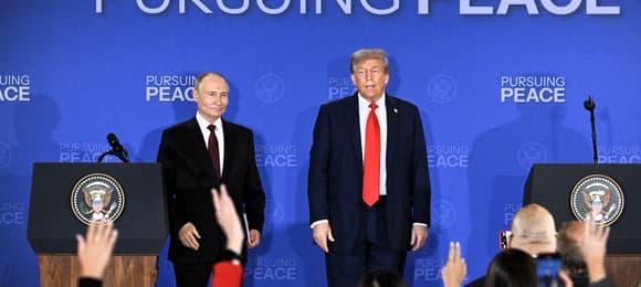 Commentator: Trump capitulates to Iran while Putin stalls in Ukraine