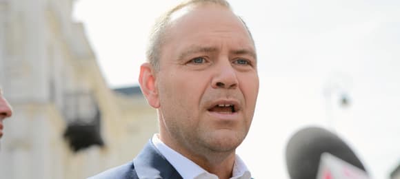Prezydent Trzaskowski odwleka ślubowanie sędziego TK Patyrze