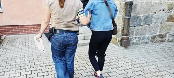 Są zarzuty dla kobiety z Legnicy, która zaatakowała nastolatki