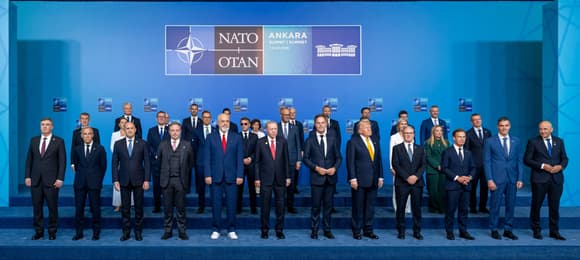 Szczyt NATO w Ankarze: potwierdzono zasadę obrony kolektywnej