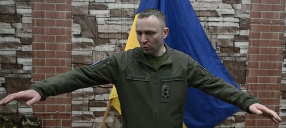 Generał Drapaty przejmuje dowodzenie; rosyjski pocisk eksplodował w Polsce