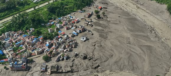 Rośnie tragiczny bilans po powodzi w Nepalu