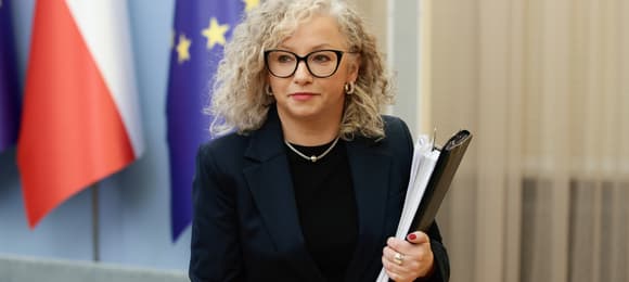 Cyfrowa Niebieska Karta bez funduszy: ekspertki wątpią, czy nowelizacja Kotuli realnie ochroni ofiary