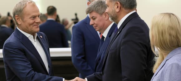 To będzie jesień w różowych barwach dla koalicji Papy. „Jesteśmy silni słabością gorszego sortu”