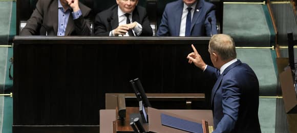 Tusk odpalił bombę ws. Zondacrypto. Cytował zeznania Krala: „Zbyszek obiecał, iż ukręci łeb tym sprawom”