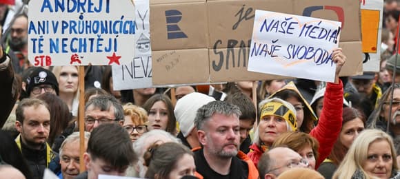Thousands of Czechs on the streets due to the improvement of public media