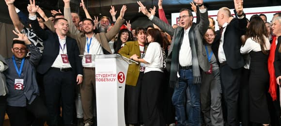 Wybory w Serbii: wygrywa Lista Studencka, Vučić przyznaje porażkę