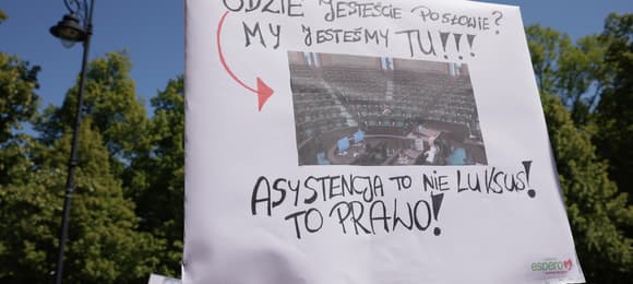 Wielka reforma przyjęta. Ustawa o asystencji osobistej trafia do prezydenta