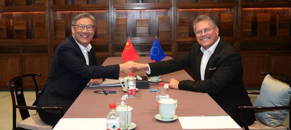 Jest porozumienie UE–Chiny. „Pierwsze postępy, ale jeszcze nie przełom”