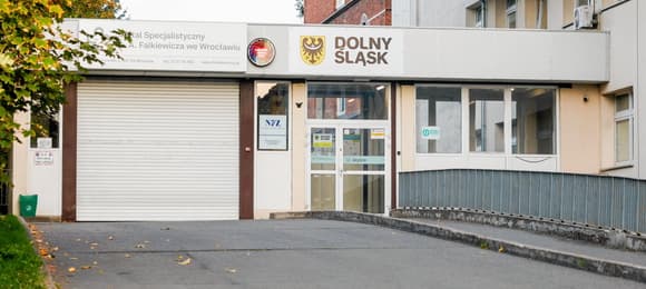 Odmówili jej legalnej aborcji. We wrocławskim szpitalu interweniowała policja. Wiemy, dlaczego