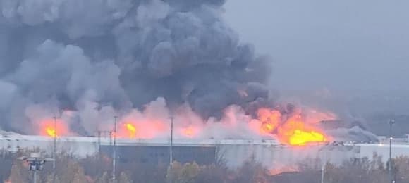 Ukraiński atak na Petersburg: terminal naftowy, centrum danych VK i magazyny Ozon w ogniu