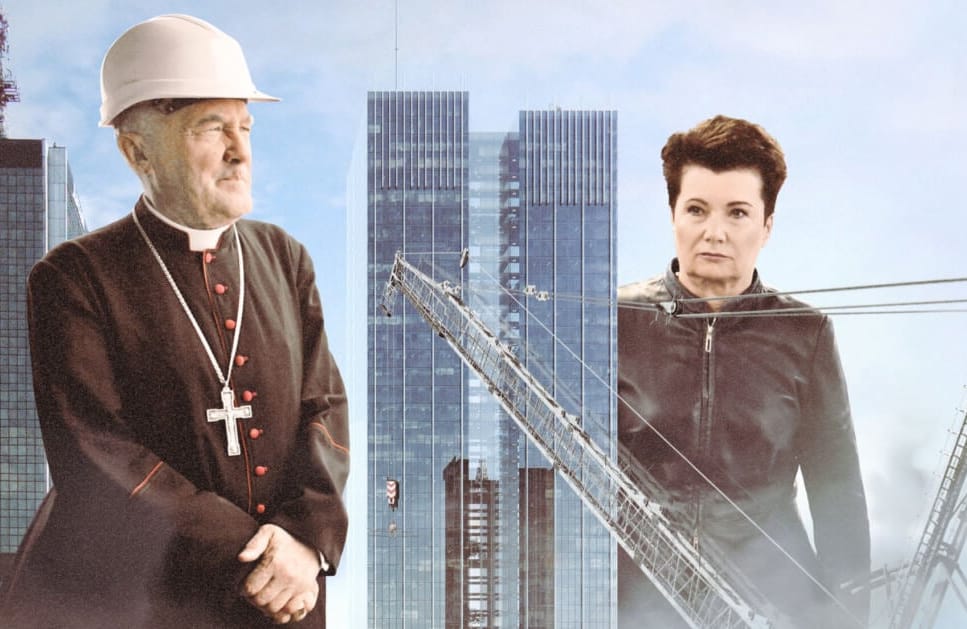 wysoki budynek, a po jego bokach ksiądz i kobieta
