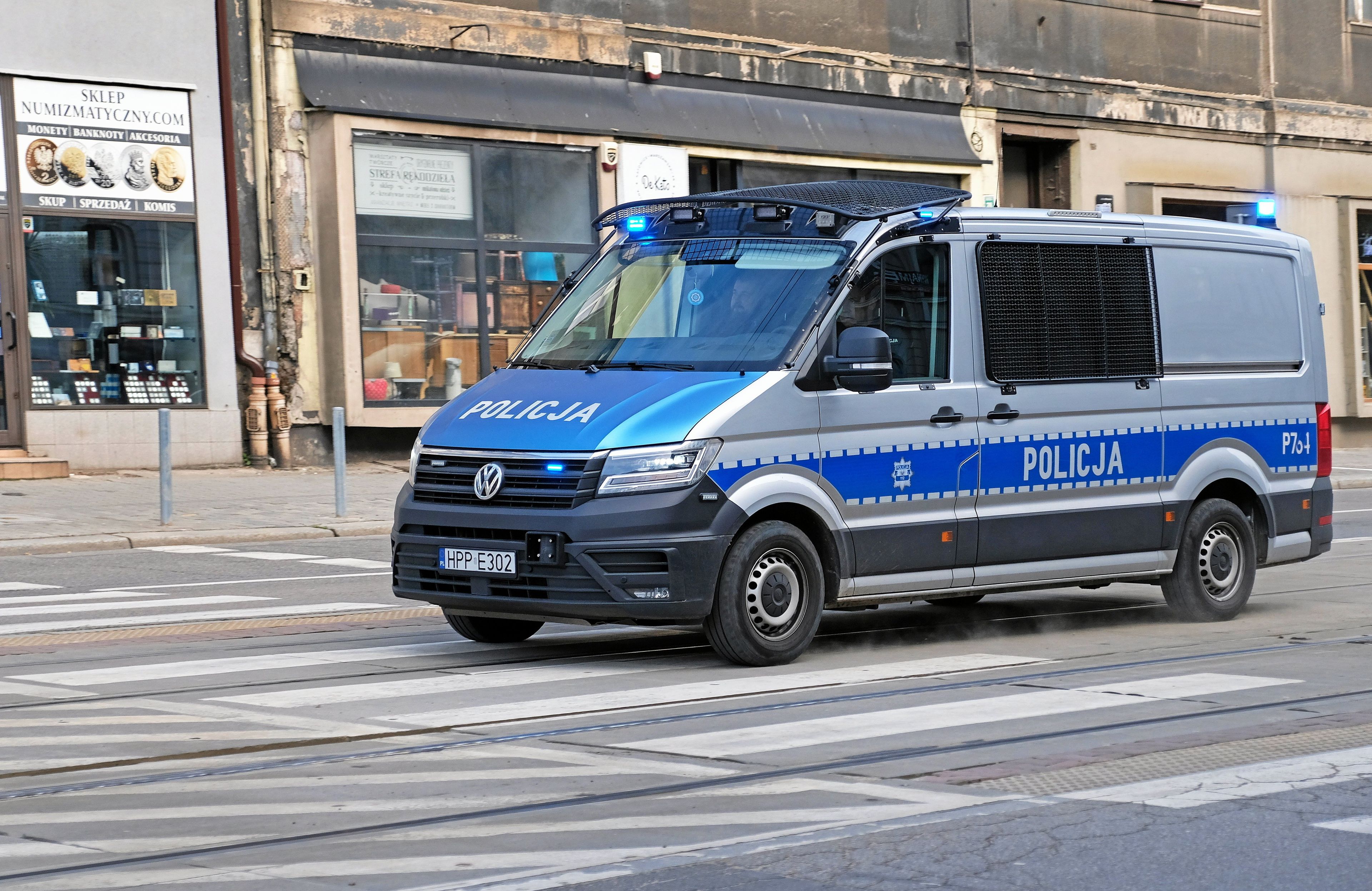 Policja , radiowóz
