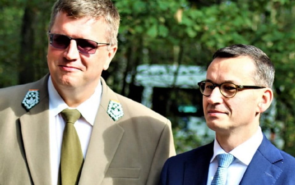 Grafika do artykułu Premier Morawiecki: może czas przyjrzeć się zarobkom w Lasach Państwowych?
