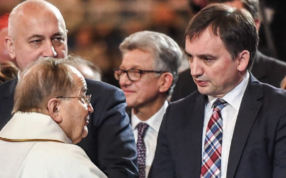 Grafika do artykułu Ponad 6 mln zł dla fundacji o. Rydzyka na kampanie o prawdzie historycznej i bezpieczeństwie w rodzinie