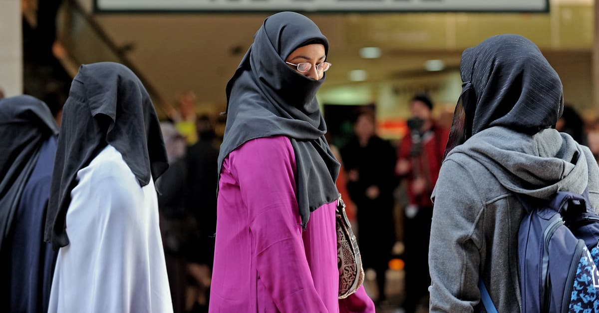 Portugalski parlament za zakazem zakrywania twarzy w miejscach publicznych