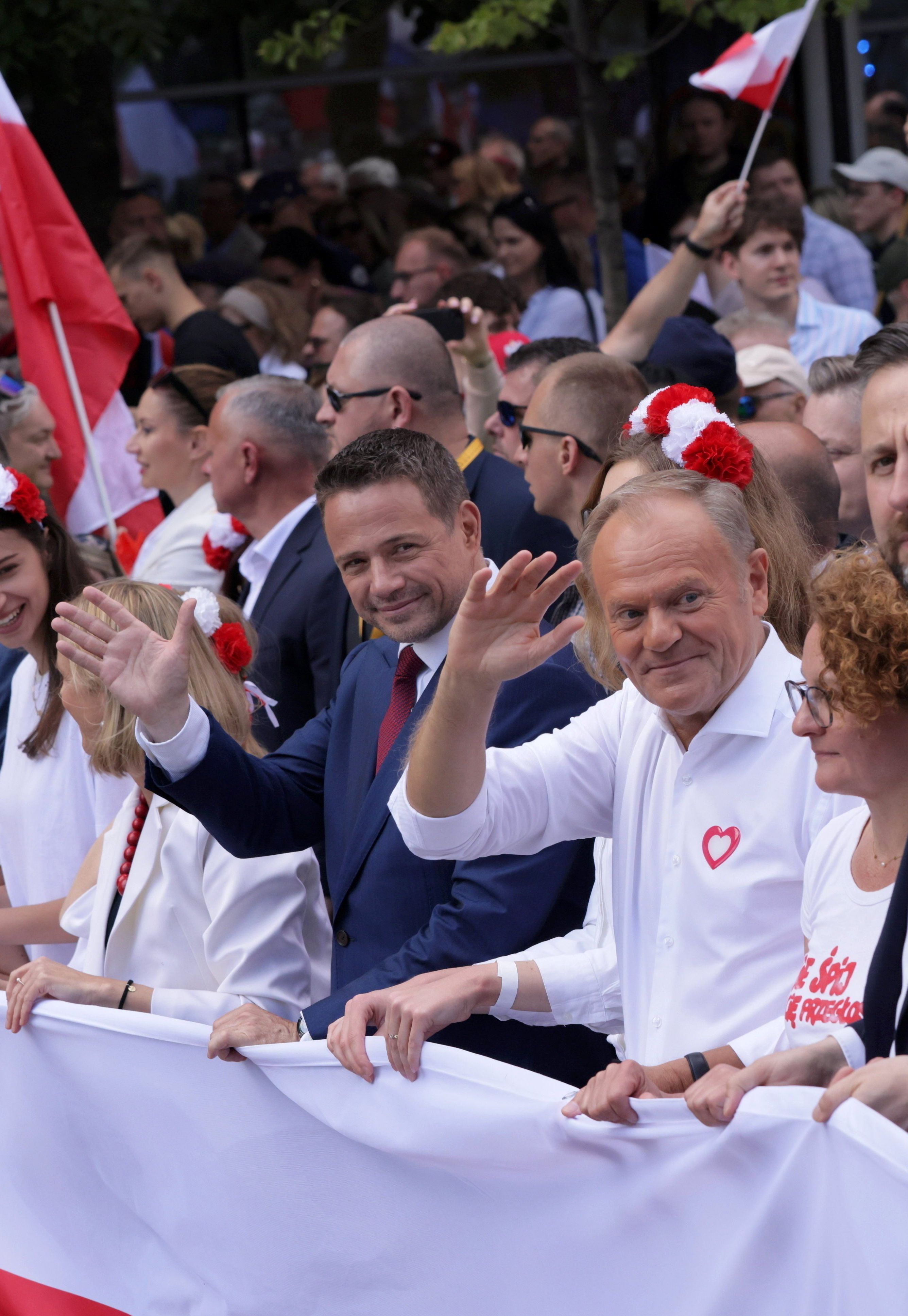 Tusk i Trzaskowski na marszu