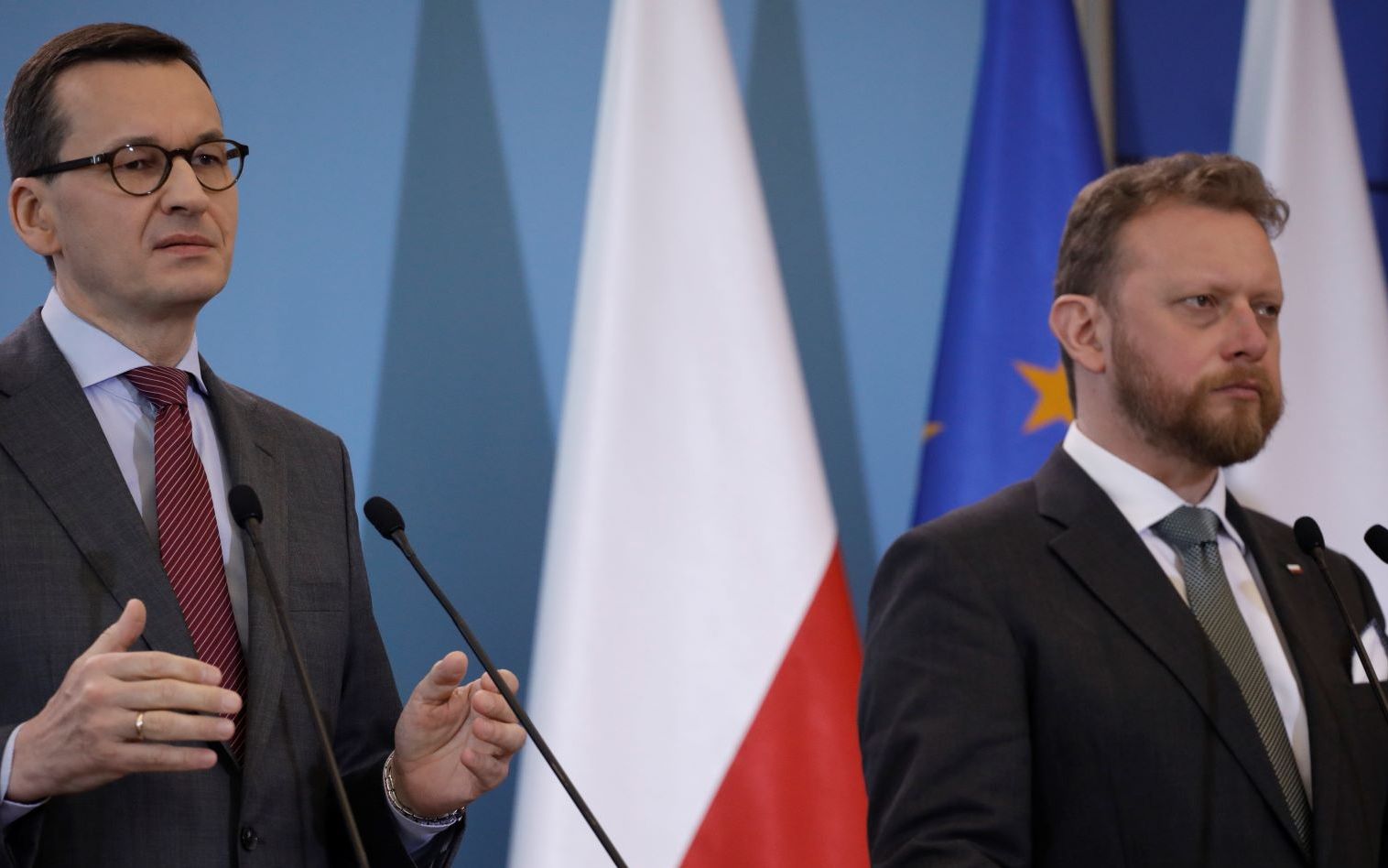 Grafika do artykułu Mamy stan epidemii. Rząd może utworzyć "strefę zero" i kierować ludzi do pracy